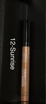 aqua-resist-smoky-shadow