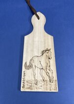 a26375-tagliere-disegno-cavallo-con-laccio