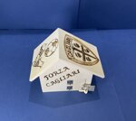 a26130-salvadanaio-a-casetta-disegno-calcio