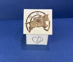 a26098-salvadanaio-a-casetta-disegno-cavallo