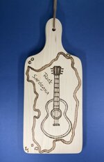a26410-tagliere-disegno-sardegna-e-chitarra