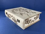 a26519-porta-libro-disegno-donna-e-fiori