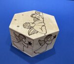 art-c151-g-cofanetto-esagonale-disegno-angioletti