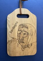 art-t067-c-tagliere-disegno-maschera-mamuthones