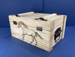 a26313-cofanetto-con-finitura-corda-disegno-cavallo