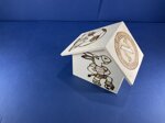 a26461-salvadanaio-a-casetta-disegno-calcio