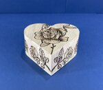 a26088-cofanetto-a-cuore-disegno-floreale