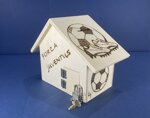 a26311-salvadanaio-a-casetta-disegno-calcio