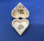 a26359-cofanetto-a-cuore-disegno-floreale