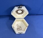 a26254-cofanetto-esagonale-disegno-cartoni-animati