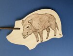art-t083-h-tagliere-forma-maialino-disegno-cinghiale