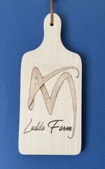 a26277-tagliere-disegno-personalizzato-con-laccio