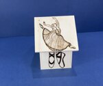 a26050-salvadanaio-a-casetta-disegno-ballerina