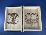 a26519-porta-libro-disegno-donna-e-fiori
