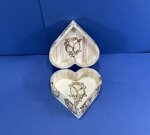 a26065-cofanetto-a-cuore-disegno-floreale