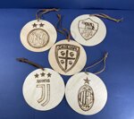 a26479-targhetta-tonda-disegno-calcio-vendita-singola