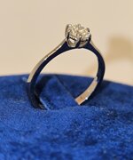 anello-con-diamante-montatura-a-6-griffe-040-ct