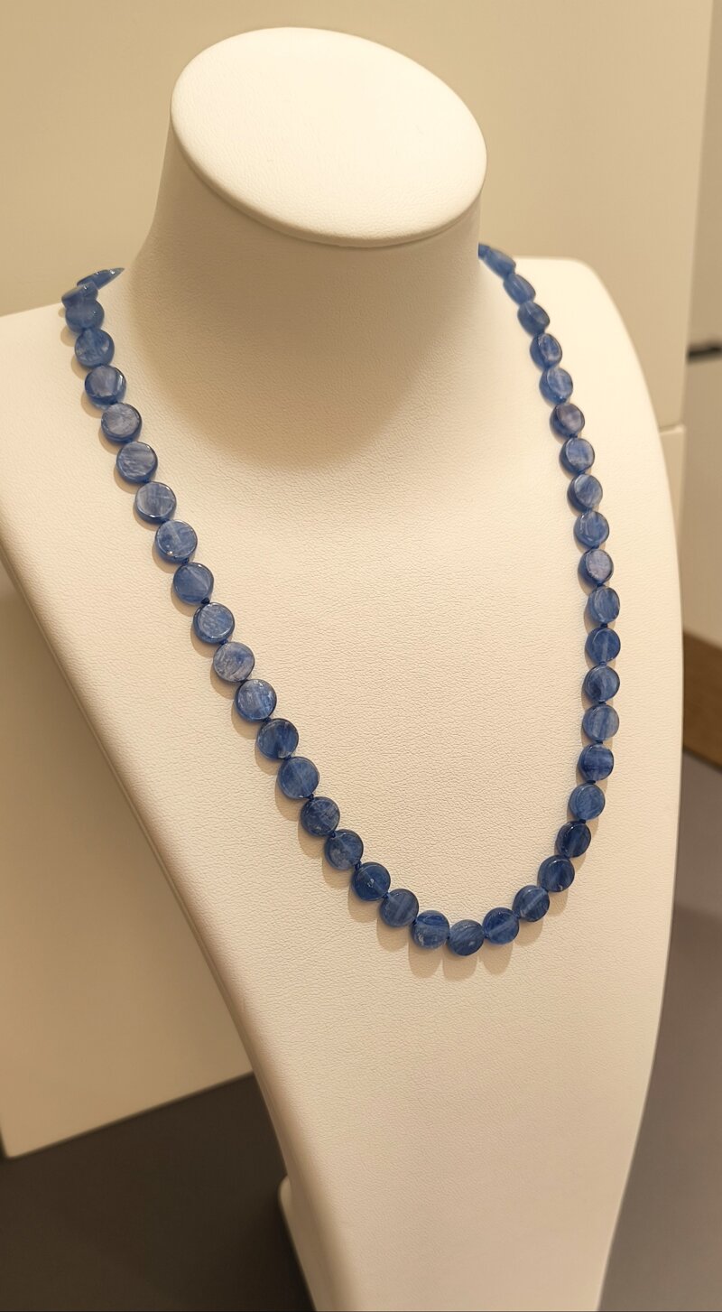 collier-mit-blauen-quarz