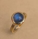 anello-con-pietra-di-luna