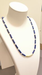 collier-mit-lapislazuli-und-perlen