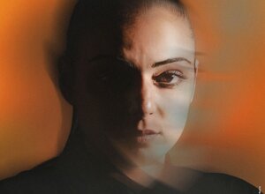 madre logo lungo bn.jpeg