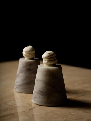 mano%20sifone.jpeg mano%20sifone.jpeg