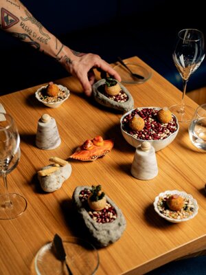 madre logo bluu.jpeg madre logo bluu.jpeg