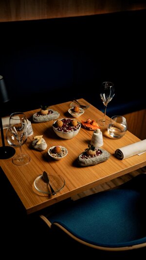 tavolo 2.jpeg tavolo 2.jpeg