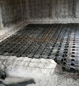 lavori_finestra%20tonda.jpeg lavori_finestra%20tonda.jpeg