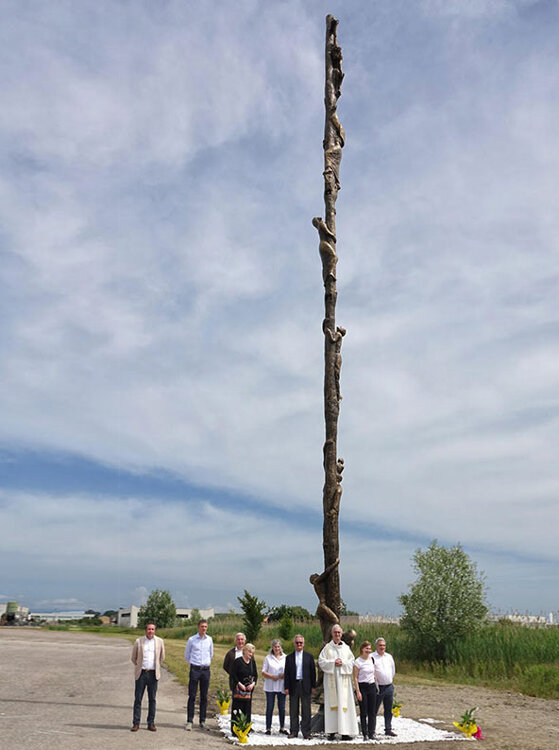 a8c17d9a-f699-4eba-9451-10f236f01aad