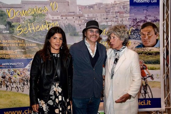 8de631dc-18f3-447b-a9d2-1132cdb63d15