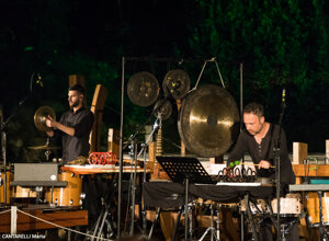 eyJlbiI6IkFjY2FkZW1pYSBGaWxhcm1vbmljYSBSb21hbmEgLSBCbG93IFVwIFBlcmN1c3Npb24gIn0=