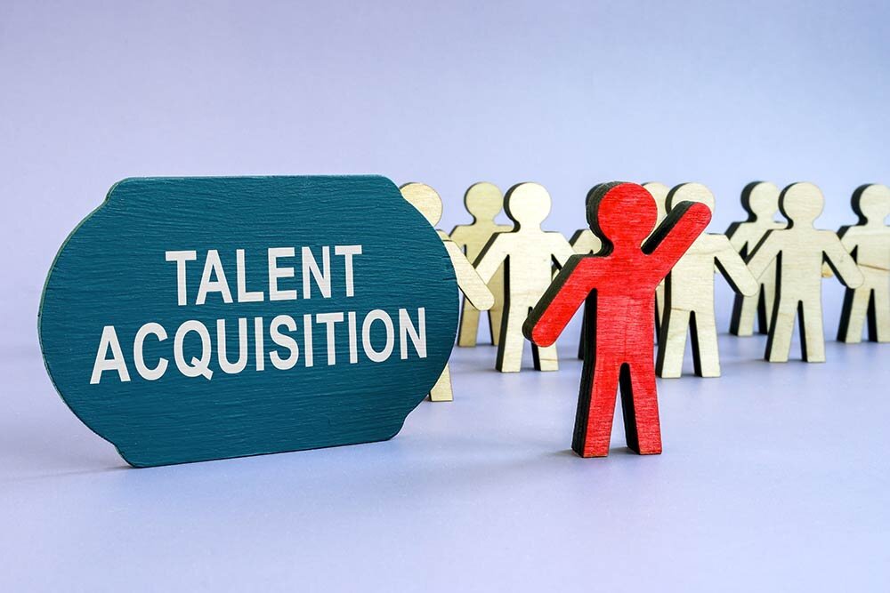 LA TALENT ACQUISITION NON È SOLO RECRUITING LA TALENT ACQUISITION NON È SOLO RECRUITING