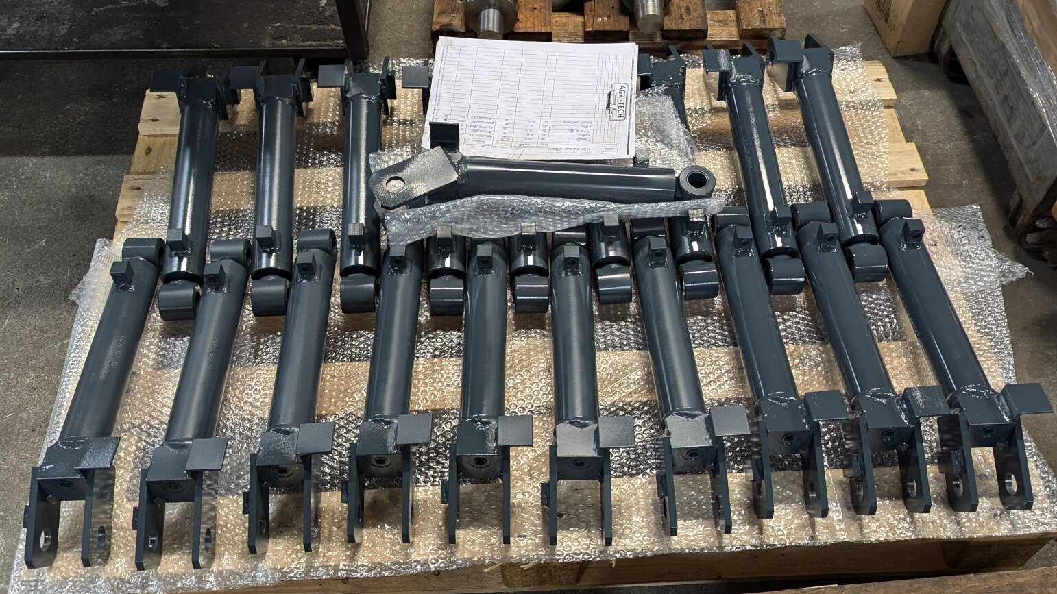 Cilindri Idraulici Saldati e Verniciati