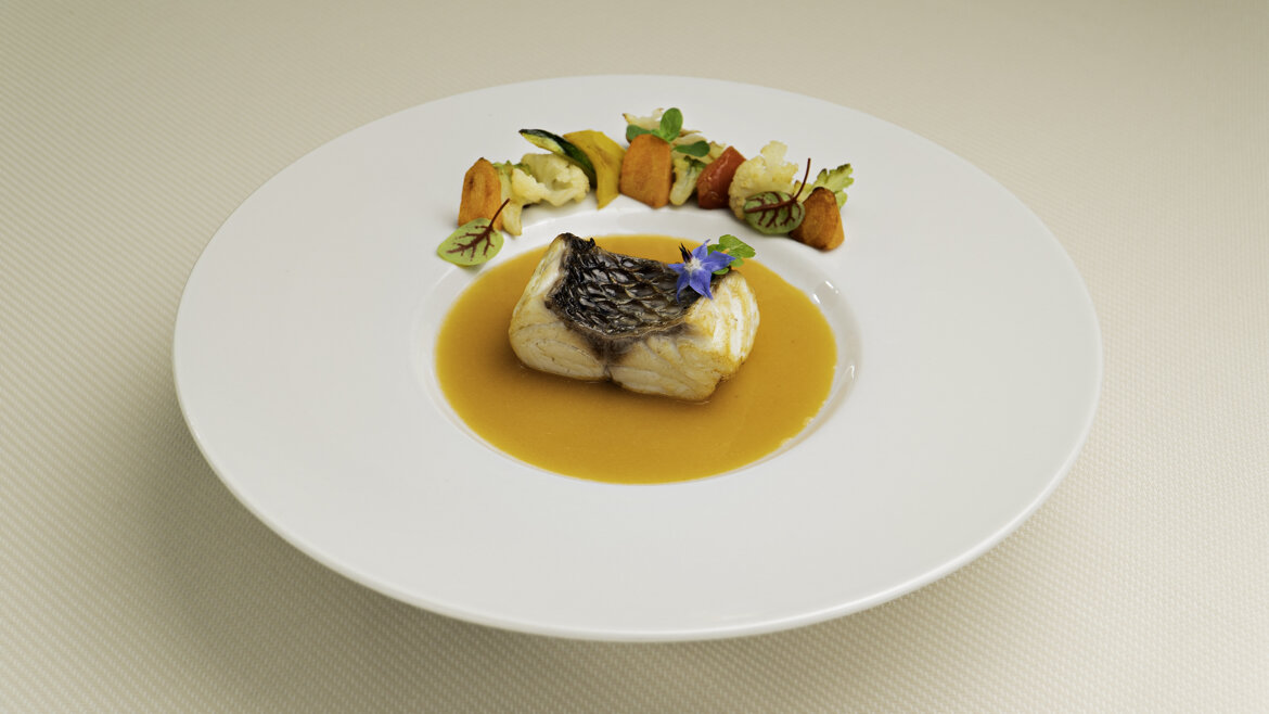 ced1d770-e1e5-464e-b0c4-645647b303f2 ced1d770-e1e5-464e-b0c4-645647b303f2