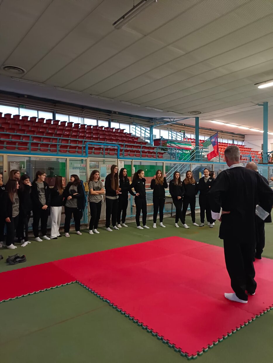 img-20251220-wa0115.jpeg img-20251220-wa0115.jpeg