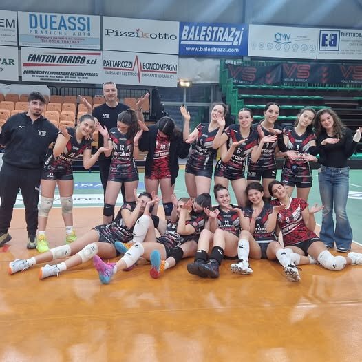 U16F SI QUALIFICA PER LA FINALISSIMA DEL CAMPIONATO PROVINCIALE FIPAV