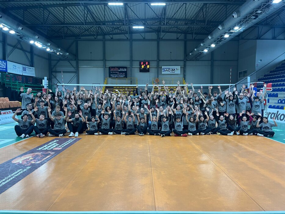 img-20251220-wa0093.jpeg img-20251220-wa0093.jpeg