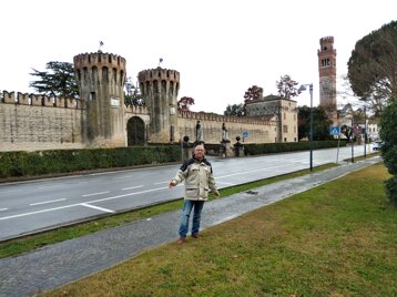 db2ebc3c-525c-4ba7-80cb-39897d5d45a3