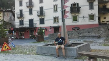 ebb8b6cc-70b5-43a2-9ab9-a4530623f48e ebb8b6cc-70b5-43a2-9ab9-a4530623f48e