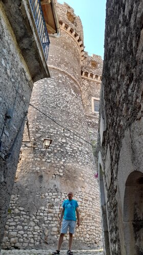 f0529819-9568-4737-9f47-b7b6f5546531 f0529819-9568-4737-9f47-b7b6f5546531