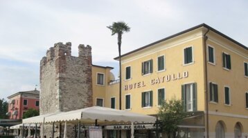 912180a1-95c2-4572-a0b7-5b4560cc9f65