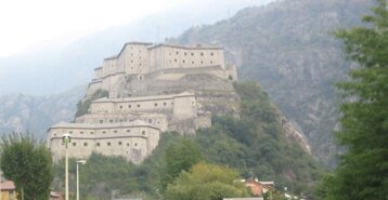 4f2d20a8-e5c5-48f1-819d-d8468078c596 4f2d20a8-e5c5-48f1-819d-d8468078c596