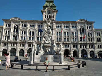 e5458ab4-acaa-4215-8e07-ec14ea5a2ee0