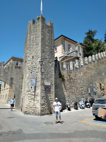 3f8f2faa-659f-4ce0-a266-dc857cce6b8e 3f8f2faa-659f-4ce0-a266-dc857cce6b8e