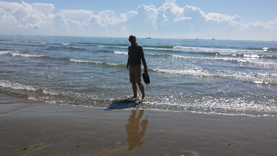 84acdbb8-f687-4f7e-931d-7c1b3ac9824b