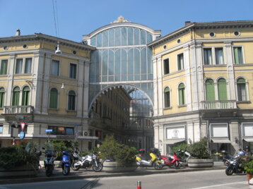 689cbda0-e448-4c27-b93b-2bbb4341e3ce