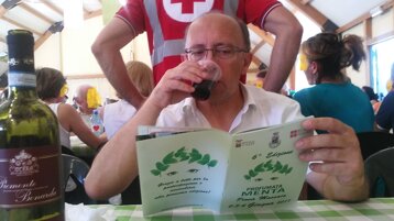 f5a3f21e-cb21-4b53-8a5b-cc81a6d17e3f f5a3f21e-cb21-4b53-8a5b-cc81a6d17e3f