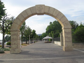 d2784267-6571-4262-91ea-91bafd1a99c3