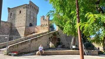 8e1c755f-6742-4df8-826b-f8dca65636c3 8e1c755f-6742-4df8-826b-f8dca65636c3